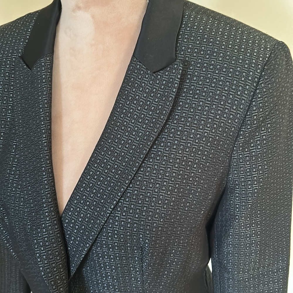 Black fitted patterned blazer - Picture 3 of 6